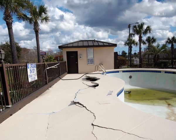 Cracked Patio Repair in Palatine